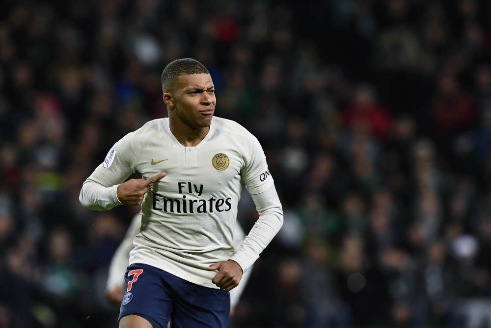 渤海化学最新公告：筹划出售渤海石化100%股权并购买泰达新材控制权股票停牌